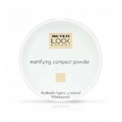 Mattifying compact powder beter 01